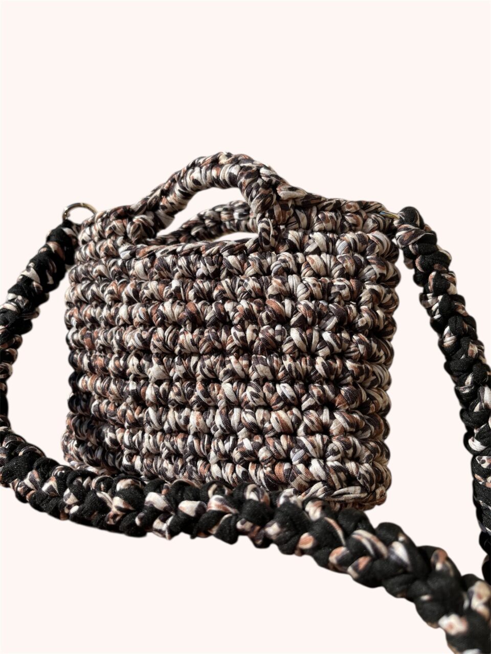 borsa all’uncinetto artigianale modello Nuraghe